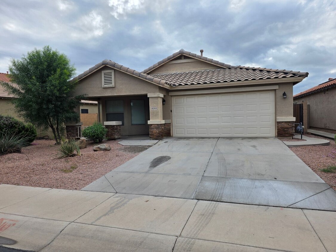 Foto principal - Single Story Large 4 bedroom- Maricopa