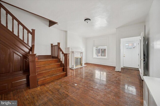 Building Photo - 1658 Conklin St