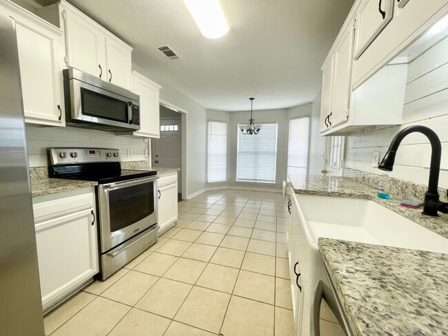 Building Photo - 3/2 Available for Rent in Richland! *RENT ...