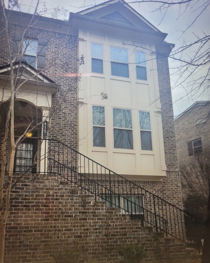 Primary Photo - 4158 Butler Dr