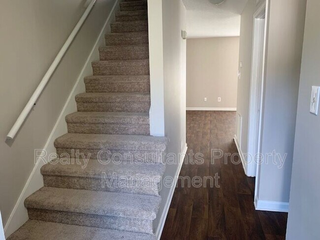 Foto del edificio - 3527 Lynhaven Dr