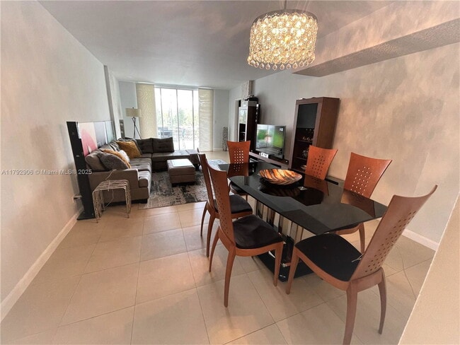 Foto del edificio - 3660 NE 166th St