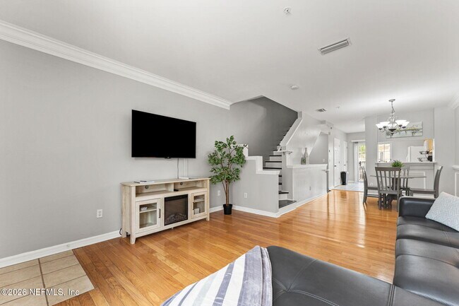 Foto del edificio - 343 E Church St