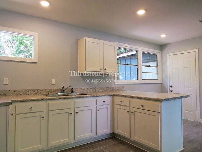 Foto del edificio - 9228 Waynesboro Ave