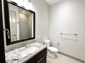 Building Photo - 9787 Katy Fwy