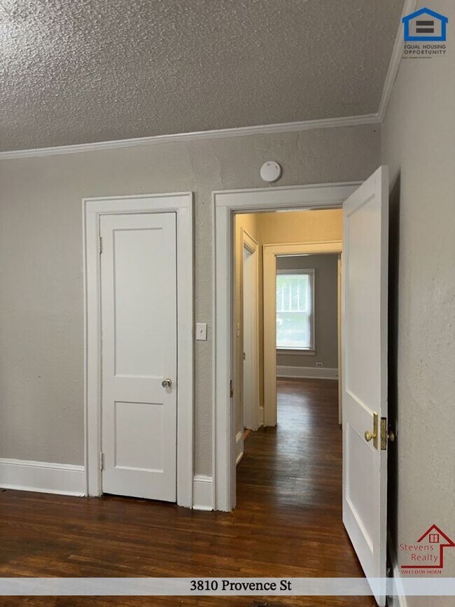 Foto del edificio - 3810 Provence St