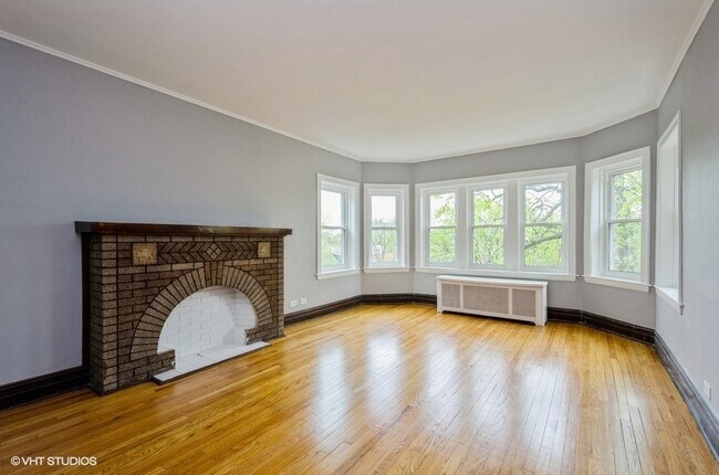 Foto del edificio - 4831 W Roscoe St