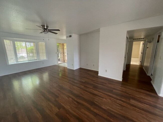 Foto del edificio - 2 Bedroom 2 Bath condo close to Downtown C...