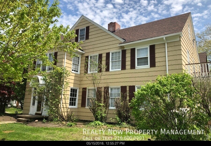 Foto principal - 18220 Winslow Rd