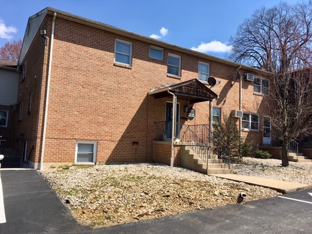 Building Photo - East Side Village