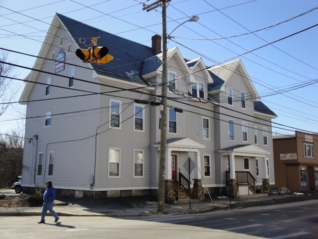 Foto principal - 263 Bridge St