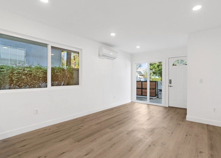 Foto principal - 1025 Pleasantview Ave