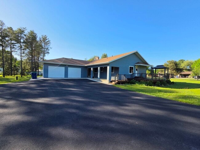 Building Photo - 226451 Kinglet Cir