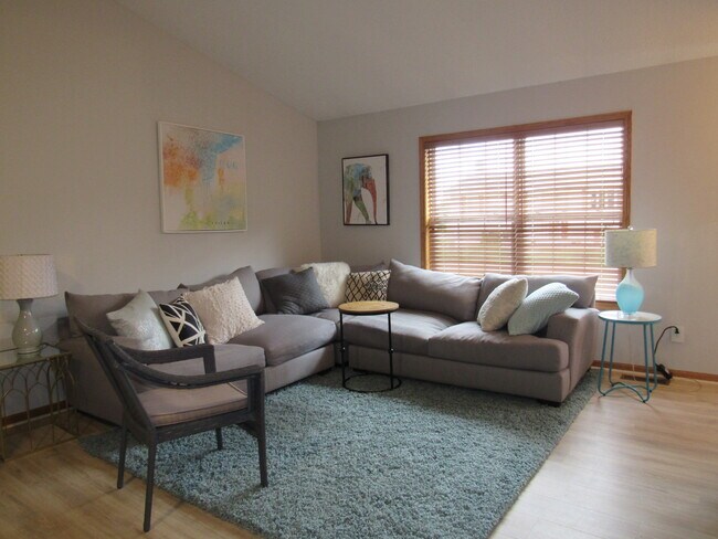 Building Photo - 6209 Kelling St