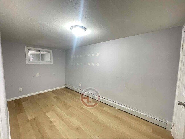Foto del edificio - 2076 Matthews Ave
