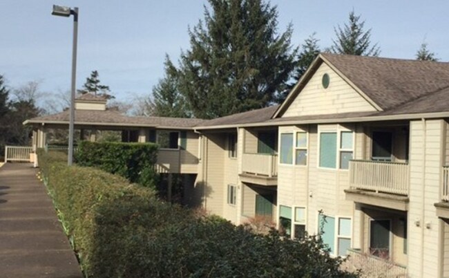 Building Photo - 2725 NE Crestview Dr