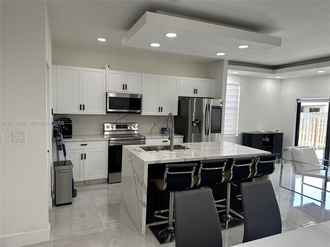 Foto del edificio - 25232 SW 107th Ave