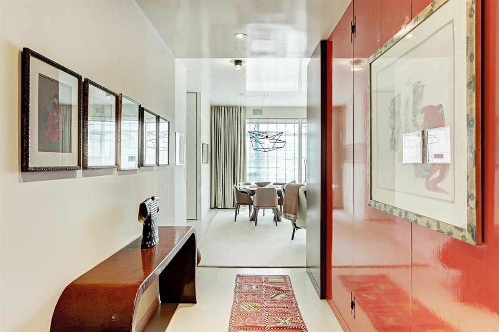 Foto principal - 1100 Uptown Park Blvd