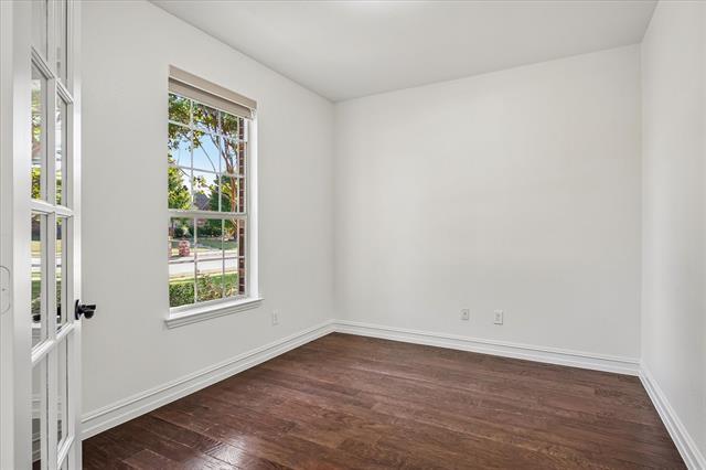 Foto del edificio - 1037 Everglades Dr