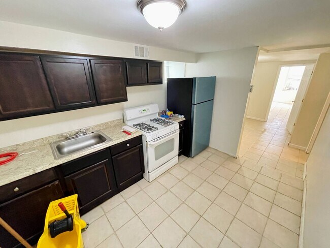 Foto del edificio - 1722 Hunt Ave