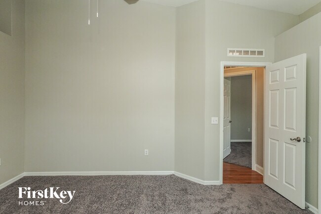 Foto del edificio - 2079 Hayfield Way