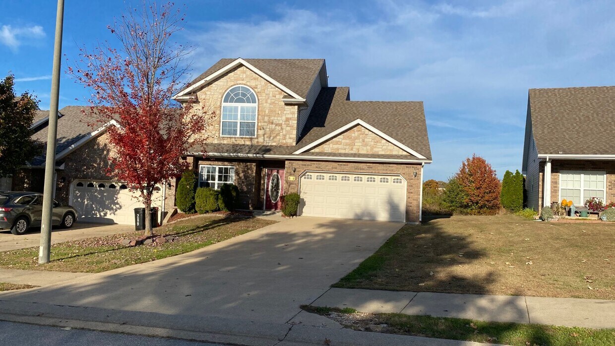 287 Carmel Valley Way, Saint Robert, MO 65584 House Rental in Saint