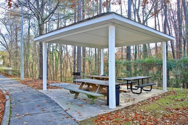 Foto del edificio - Hodges Creek Apartments