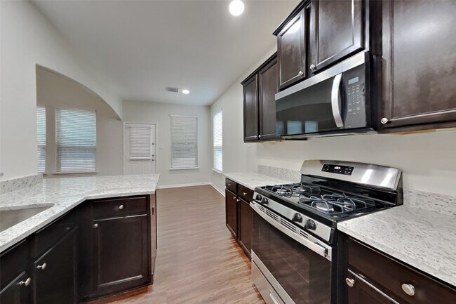 Building Photo - 9525 E Woodmark