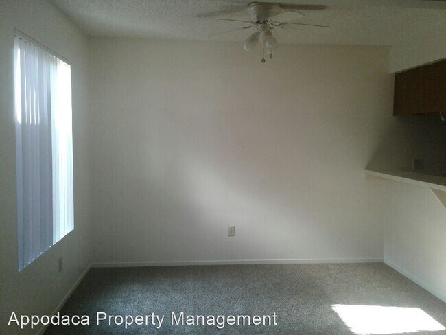Building Photo - 2 br, 1 bath Apartment - 730 James Rd