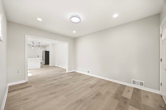 Foto del edificio - 12106 S Emerald Ave