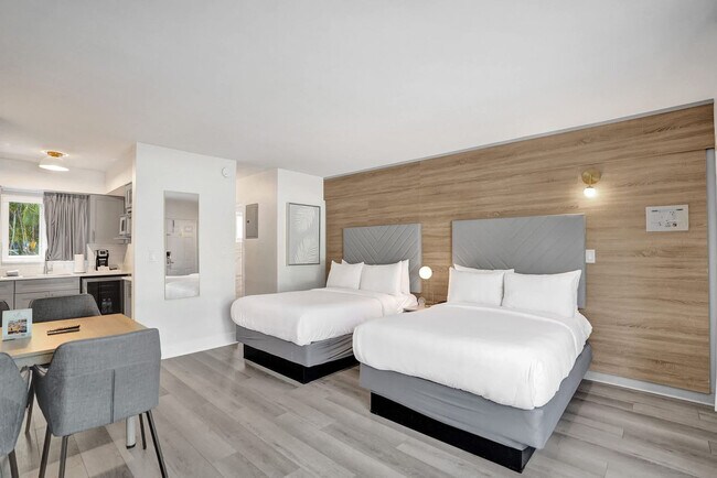 Foto del edificio - 3621 N Ocean Blvd