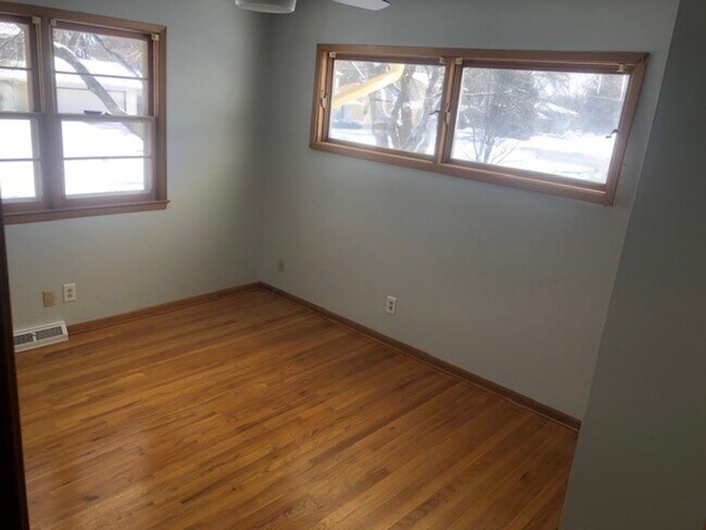 Foto del edificio - Beautiful 4 Bedroom Home!