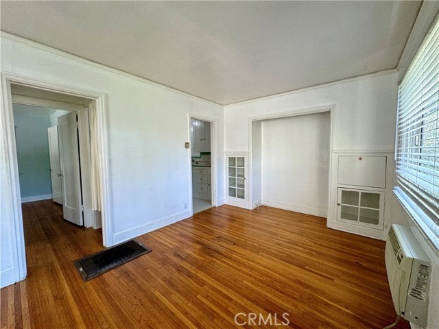 Building Photo - 1712 Gillette Crescent