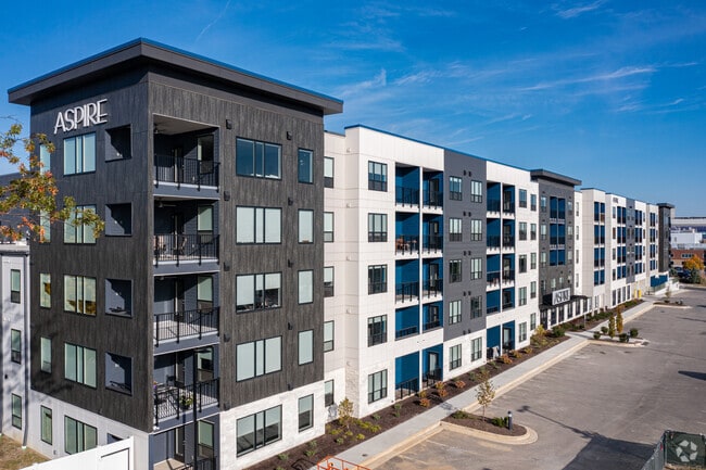 Building Photo - Aspire Kenwood