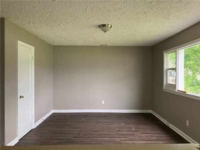 Building Photo - 2206 Norden Ct