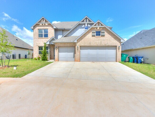 Building Photo - 14525 Rochefort Ln