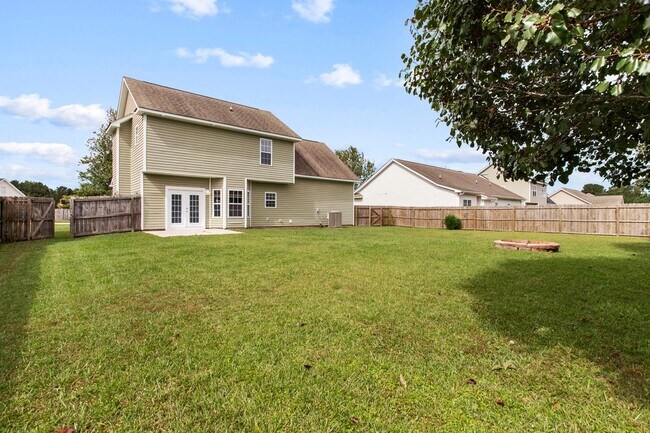 Foto del edificio - 130 Moonstone Ct