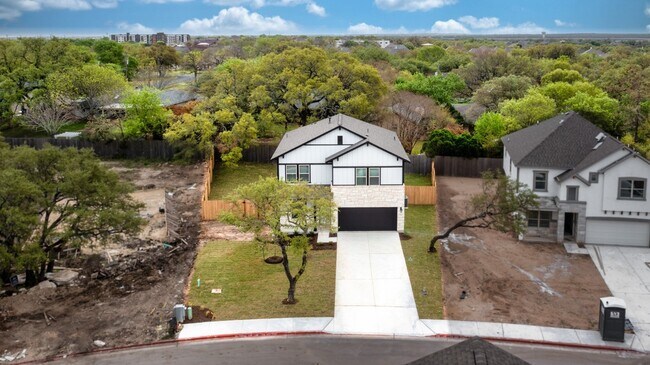 Foto del edificio - 124 Driftwood Hills Way