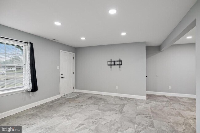 Foto del edificio - 26 Knoll Dr