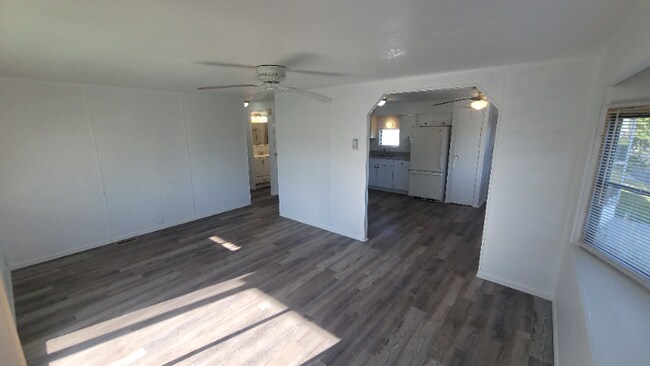 Foto del edificio - 142 Hamilton Dr