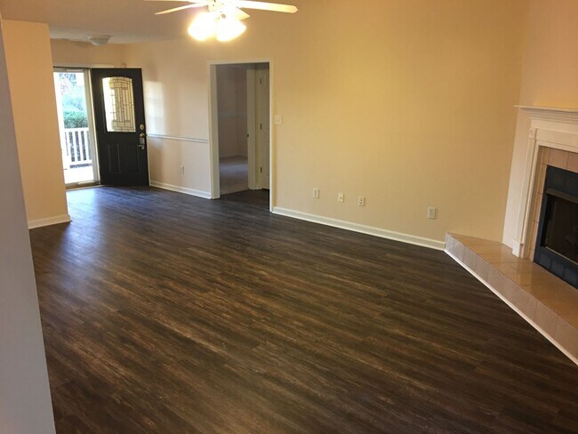 Foto del edificio - Beautiful 4br, 2.5 bath home in the Jack Brit school district