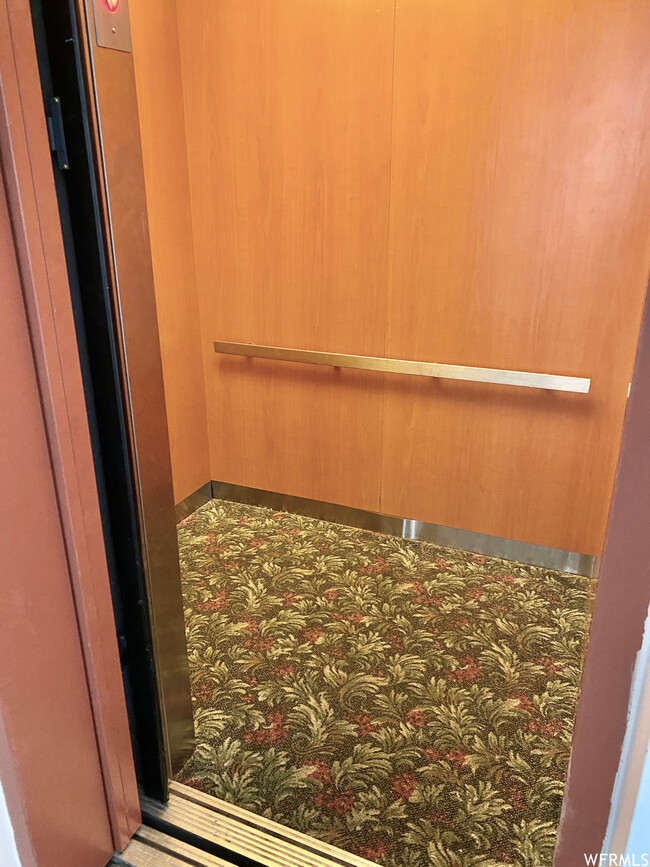 Elevator - 70 N Main St