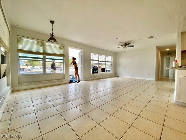 Building Photo - 106 Leeland Heights Blvd W