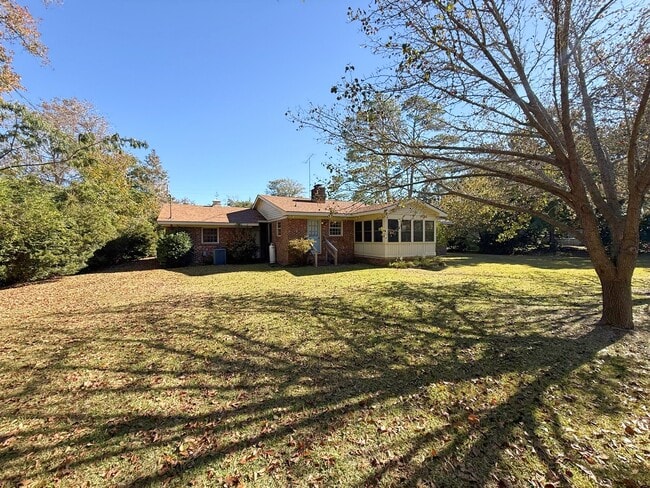 Foto del edificio - 222 Knox Dr