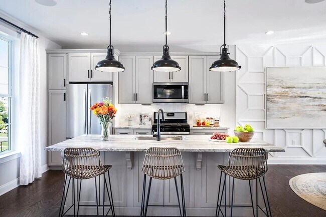 Foto del edificio - Charming 2BR Townhome in Danbury