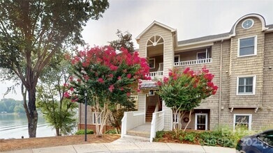 Building Photo - 9816 Emerald Point Dr