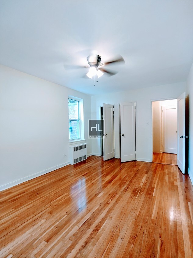 Primary Photo - 785 Ocean Pkwy