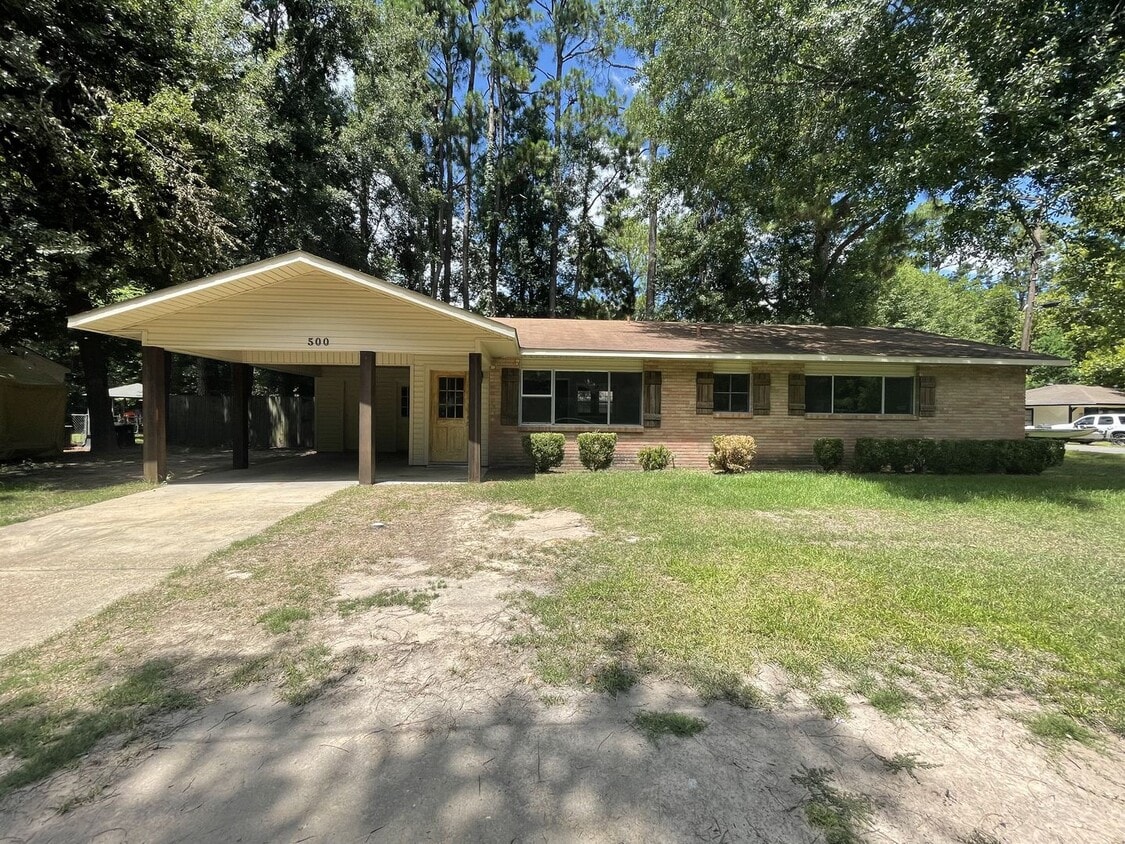Primary Photo - 3 bed 2 bath Home for Rent in Monroe | Pel...