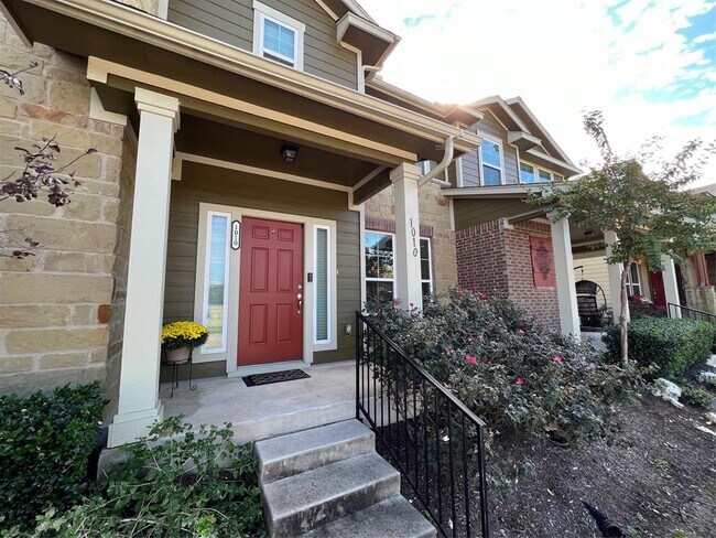 Foto del edificio - 1010 Lost Pines Ln