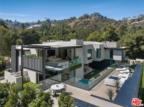 Building Photo - 982 Stone Canyon Rd